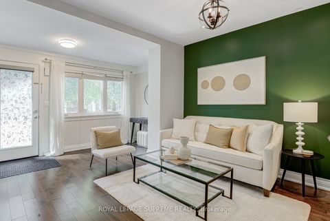 Photo 4 at 313 Cedarvale Avenue, Lumsden, Toronto