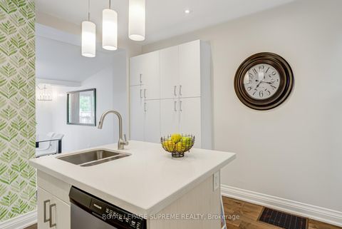 Photo 8 at 313 Cedarvale Avenue, Lumsden, Toronto
