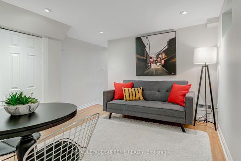 Photo 16 at 313 Cedarvale Avenue, Lumsden, Toronto