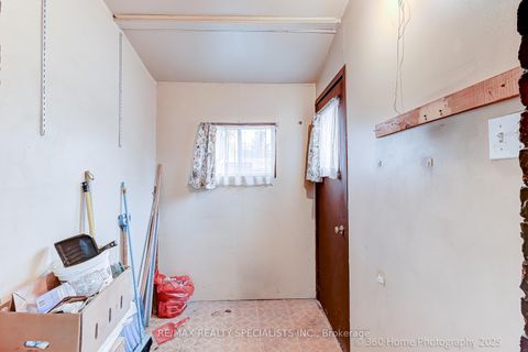 Photo 6 at 4 Ernest Avenue, Junction, Toronto