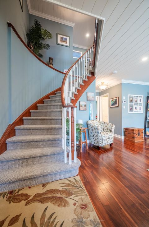 Photo 3 at 2130 Forest Gate Parkway, WT West Oak Trails, Oakville