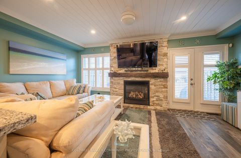 Photo 13 at 2130 Forest Gate Parkway, WT West Oak Trails, Oakville