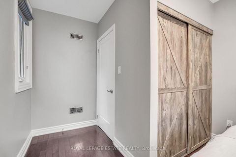 Photo 29 at 180 Withrow Avenue, North Riverdale, Toronto