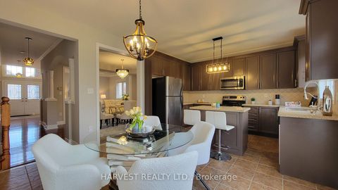 Photo 14 at 10 Conover Avenue, Bayview Northeast, Aurora