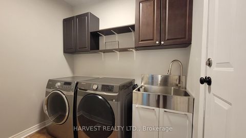 Photo 18 at 10 Conover Avenue, Bayview Northeast, Aurora