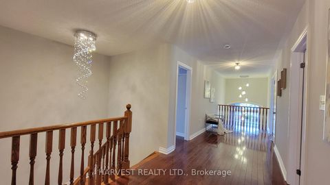 Photo 19 at 10 Conover Avenue, Bayview Northeast, Aurora