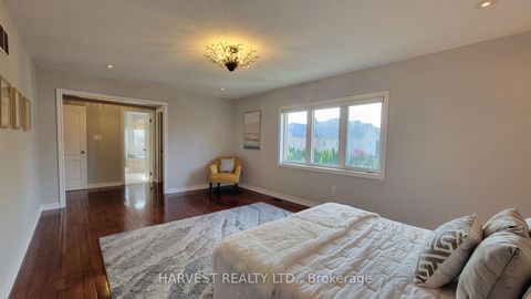 Photo 22 at 10 Conover Avenue, Bayview Northeast, Aurora