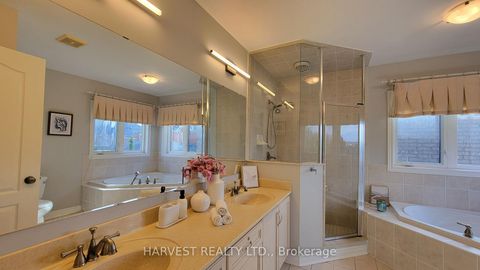 Photo 24 at 10 Conover Avenue, Bayview Northeast, Aurora