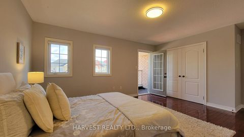 Photo 26 at 10 Conover Avenue, Bayview Northeast, Aurora