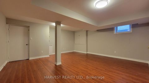 Photo 33 at 10 Conover Avenue, Bayview Northeast, Aurora