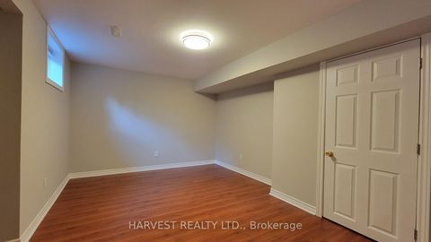 Photo 36 at 10 Conover Avenue, Bayview Northeast, Aurora