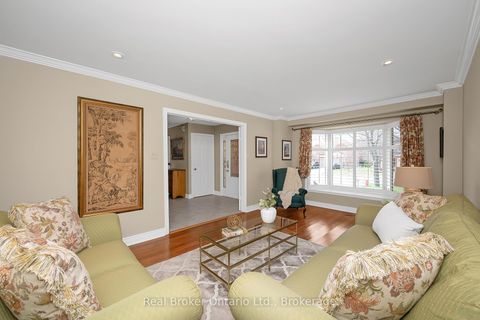 Photo 5 at 2015 Grosvenor Street, WC Wedgewood Creek, Oakville