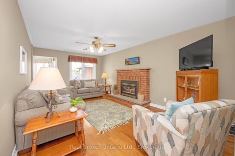 Photo 10 at 2015 Grosvenor Street, WC Wedgewood Creek, Oakville