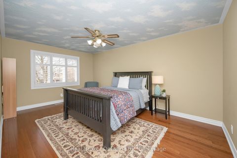 Photo 17 at 2015 Grosvenor Street, WC Wedgewood Creek, Oakville