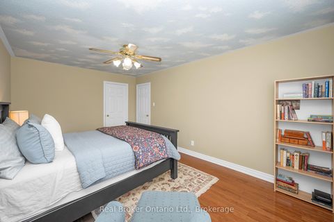 Photo 18 at 2015 Grosvenor Street, WC Wedgewood Creek, Oakville