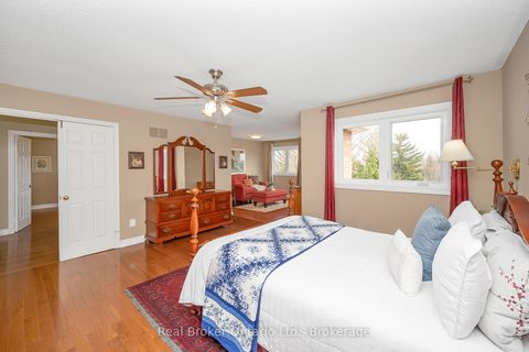 Photo 25 at 2015 Grosvenor Street, WC Wedgewood Creek, Oakville