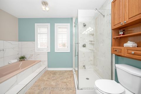 Photo 29 at 2015 Grosvenor Street, WC Wedgewood Creek, Oakville