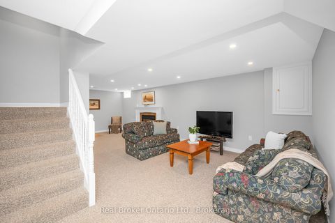 Photo 30 at 2015 Grosvenor Street, WC Wedgewood Creek, Oakville