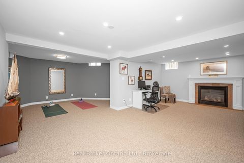 Photo 31 at 2015 Grosvenor Street, WC Wedgewood Creek, Oakville