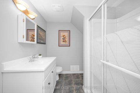 Photo 32 at 2015 Grosvenor Street, WC Wedgewood Creek, Oakville