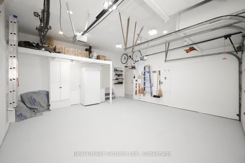 Photo 34 at 2015 Grosvenor Street, WC Wedgewood Creek, Oakville