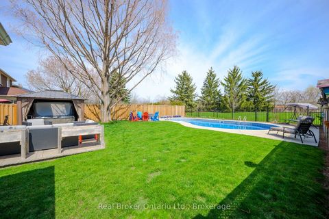 Photo 37 at 2015 Grosvenor Street, WC Wedgewood Creek, Oakville