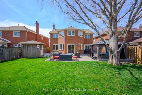Photo 41 at 2015 Grosvenor Street, WC Wedgewood Creek, Oakville