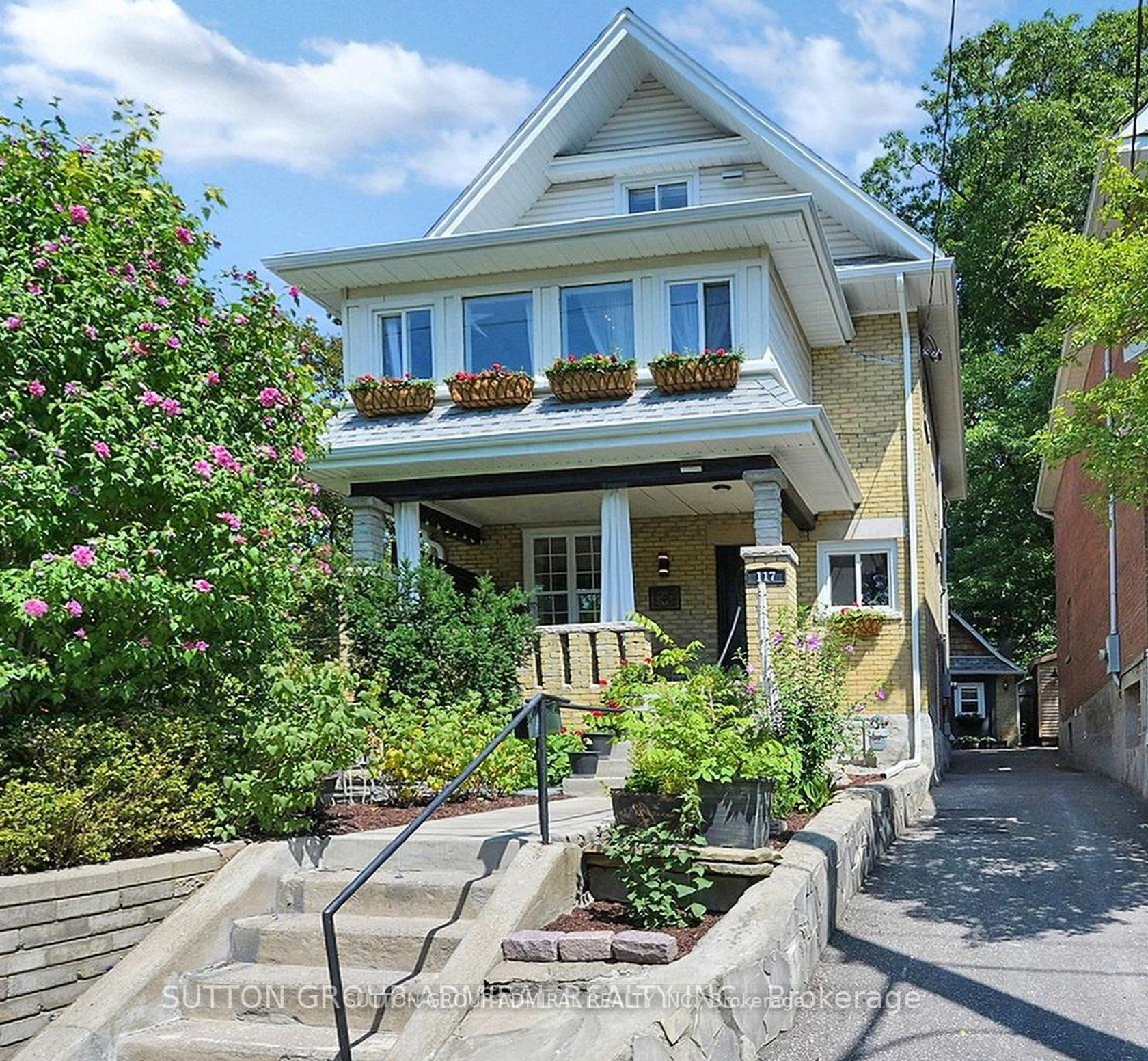 117 BELLHAVEN Road, Woodbine Corridor, Toronto 