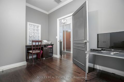 Photo 11 at 1105 - 7 King Street E, Yonge Corridor, Toronto