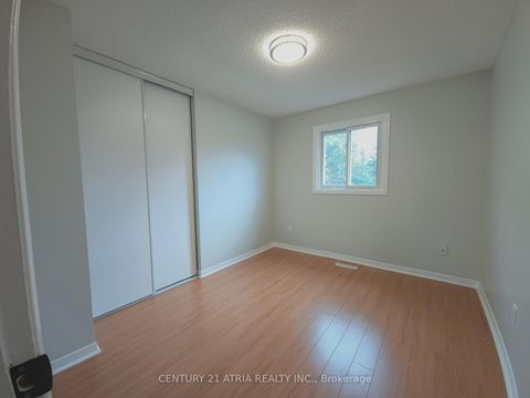 Photo 17 at 76 Carisbrooke Square, Malvern, Toronto
