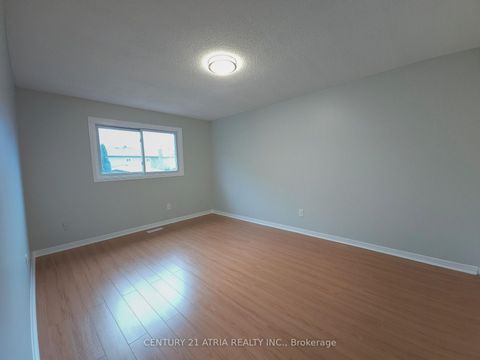 Photo 18 at 76 Carisbrooke Square, Malvern, Toronto