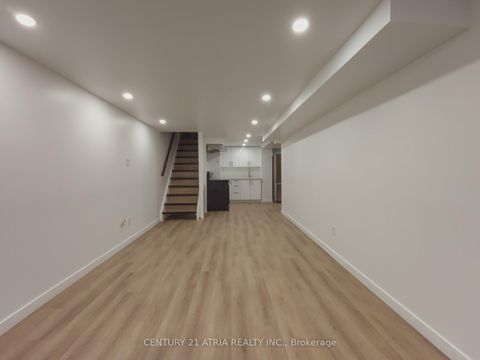 Photo 31 at 76 Carisbrooke Square, Malvern, Toronto