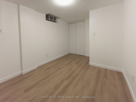 Photo 33 at 76 Carisbrooke Square, Malvern, Toronto