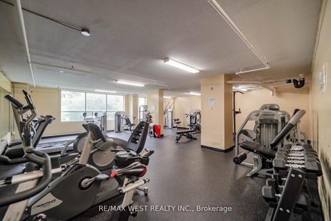 Photo 4 at 408 - 40 Panorama Court, Jamestown, Toronto