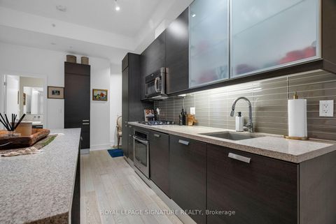 Photo 12 at 206 - 66 Kippendavie Avenue, The Beaches, Toronto