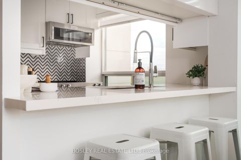 Photo 13 at 207 - 185 Oneida Crescent, Langstaff, Richmond Hill