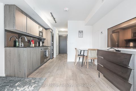 Photo 5 at 931 - 5 Mabelle Avenue, City Centre West, Toronto