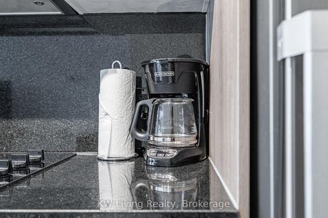 Photo 11 at 931 - 5 Mabelle Avenue, City Centre West, Toronto