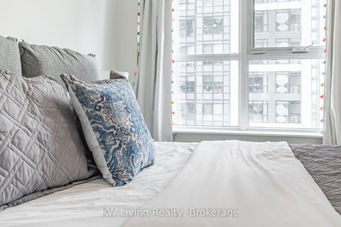 Photo 16 at 931 - 5 Mabelle Avenue, City Centre West, Toronto