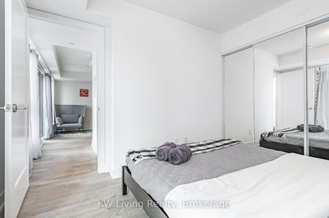 Photo 17 at 931 - 5 Mabelle Avenue, City Centre West, Toronto