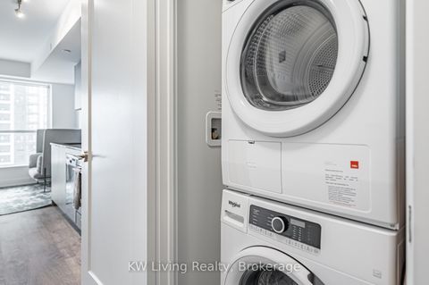 Photo 20 at 931 - 5 Mabelle Avenue, City Centre West, Toronto