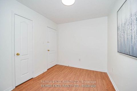 Photo 13 at 4 - 2784 Eglinton Avenue E, Eglinton East, Toronto