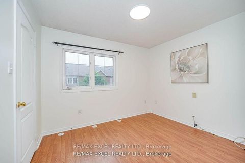 Photo 19 at 4 - 2784 Eglinton Avenue E, Eglinton East, Toronto