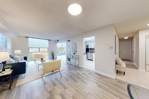 Photo 8 at 707 - 20 Harding Boulevard W, North Richvale, Richmond Hill