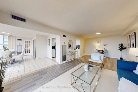 Photo 11 at 707 - 20 Harding Boulevard W, North Richvale, Richmond Hill