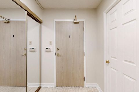 Photo 34 at 707 - 20 Harding Boulevard W, North Richvale, Richmond Hill