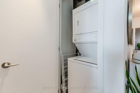 Photo 17 at 2616 - 103 The Queensway Avenue, Swansea, Toronto