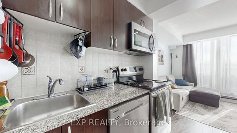 Photo 12 at 607 - 801 Sheppard Avenue W, Clanton Park, Toronto