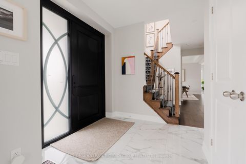 Photo 2 at 2 Boone Crescent, Kleinburg, Vaughan