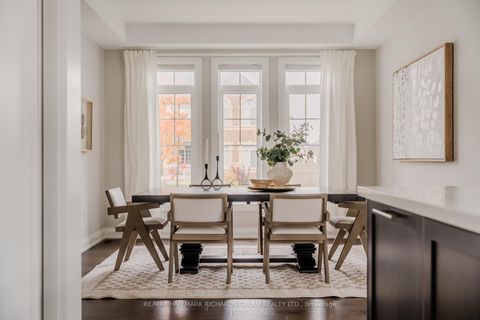 Photo 6 at 2 Boone Crescent, Kleinburg, Vaughan